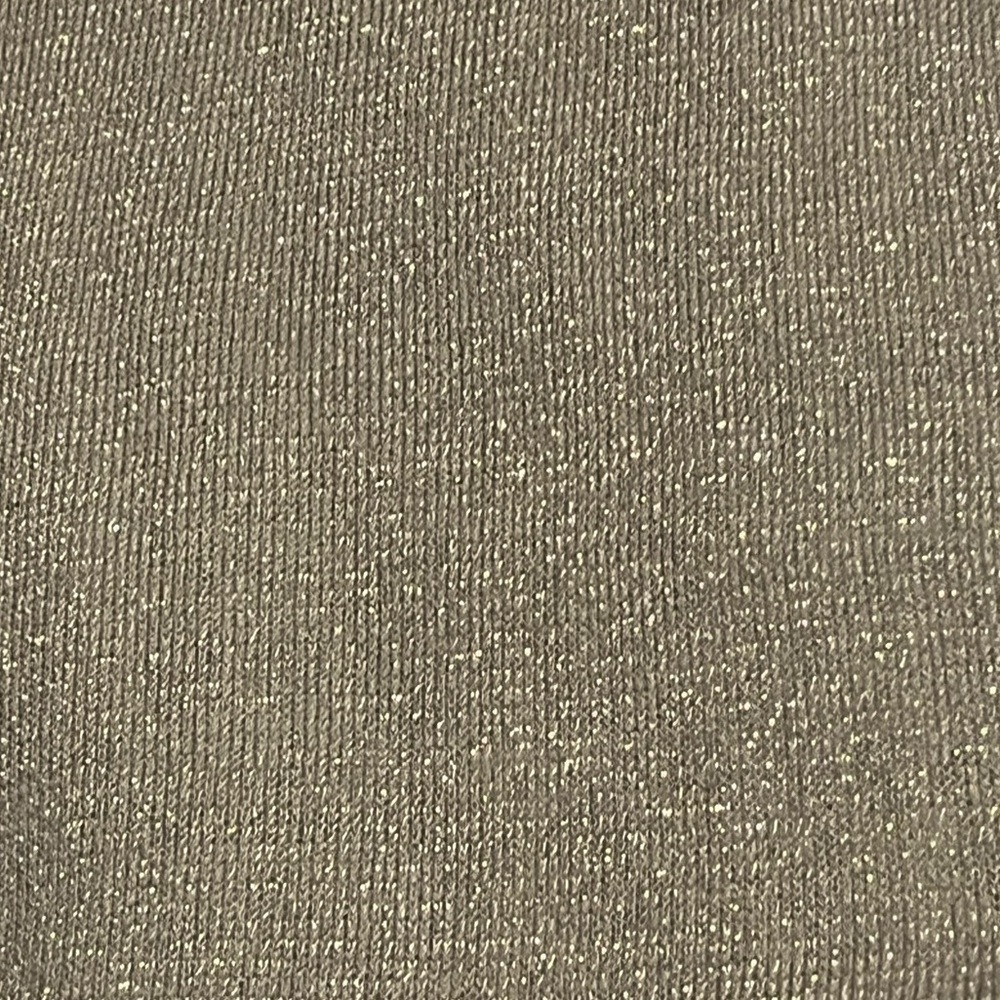 Elegant Gray Ruffled Women's Scarf with Shimmery Threads NWT - Picture 4 of 5